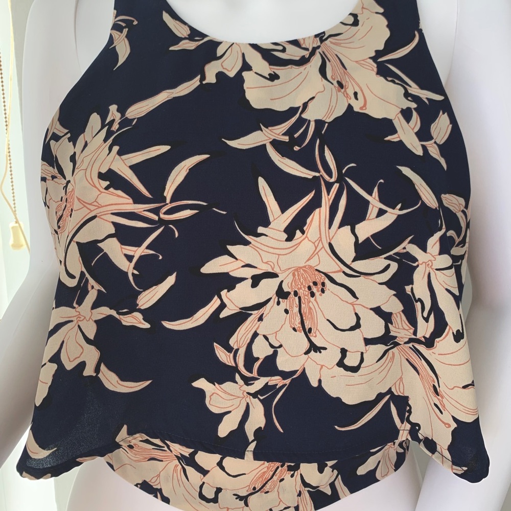 Half short sleeve top